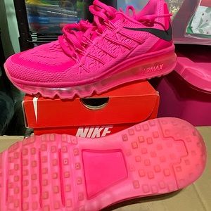 Women’s AIRMAX - lightly used